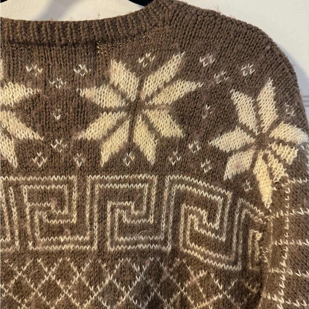 Vintage Handknit Fair Isle Cardigan Abalone Button Up Sweater Grandpa Grannycore - Picture 9 of 12